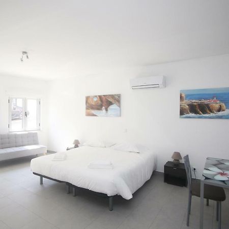 Guest House Lovely Swan لاغوس المظهر الخارجي الصورة