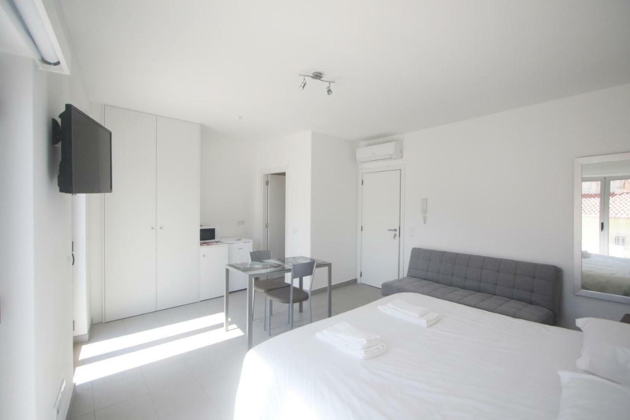 Guest House Lovely Swan لاغوس المظهر الخارجي الصورة